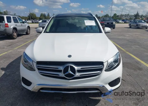 2019 Mercedes-Benz Glc 300 z USA, uszkodzony, nr VIN WDC0G4JB8KV180881